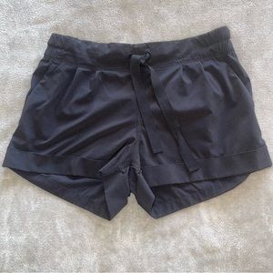Lululemon Spring Break Away Short II Black Shorts